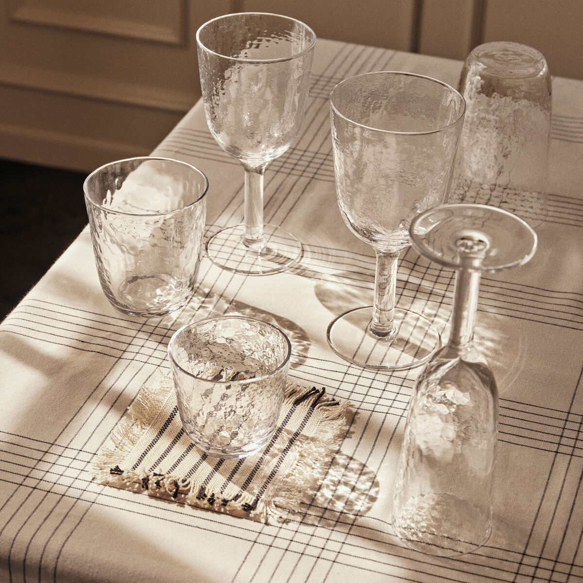 Hammered juomalasi, kirkas