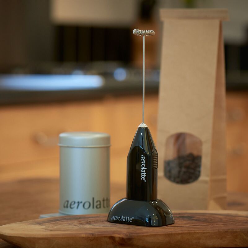 Mjölkskummare med hållare, svart