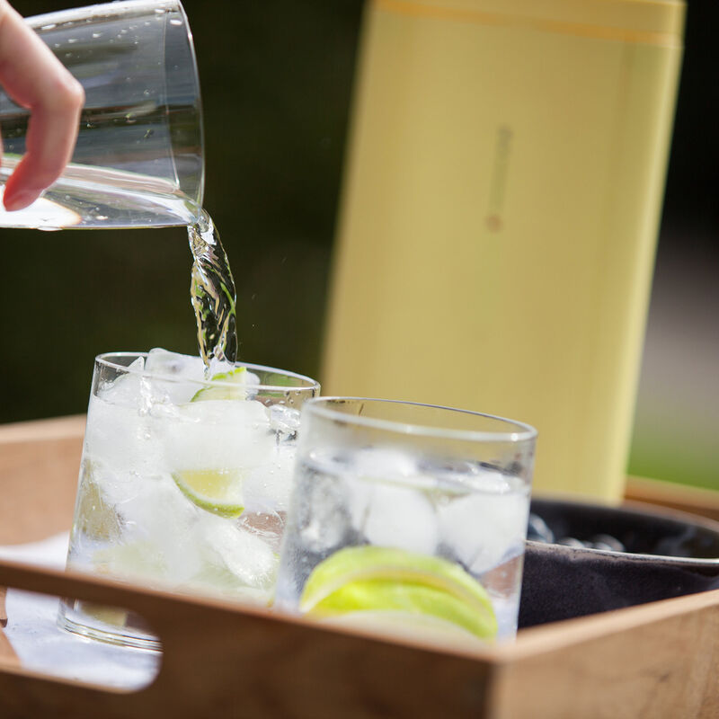 Icebreaker Urban håndholdt isterningmaskine