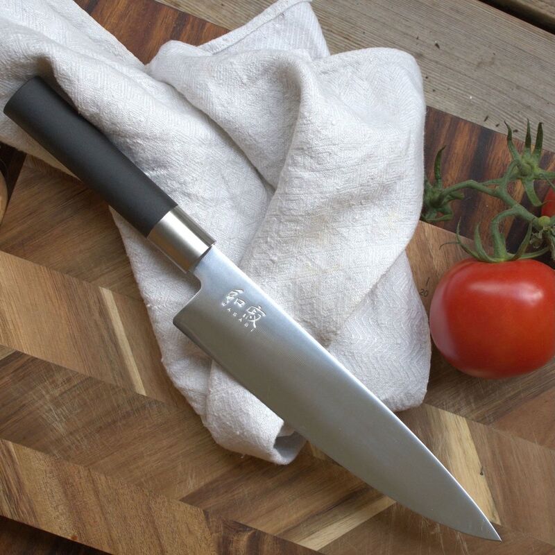 Wasabi Black -kokkiveitsi 20 cm.