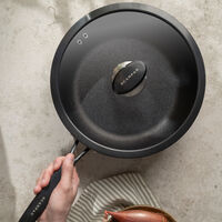 Scanpan Pro SB+ traktørpanne med lokk 28 cm
