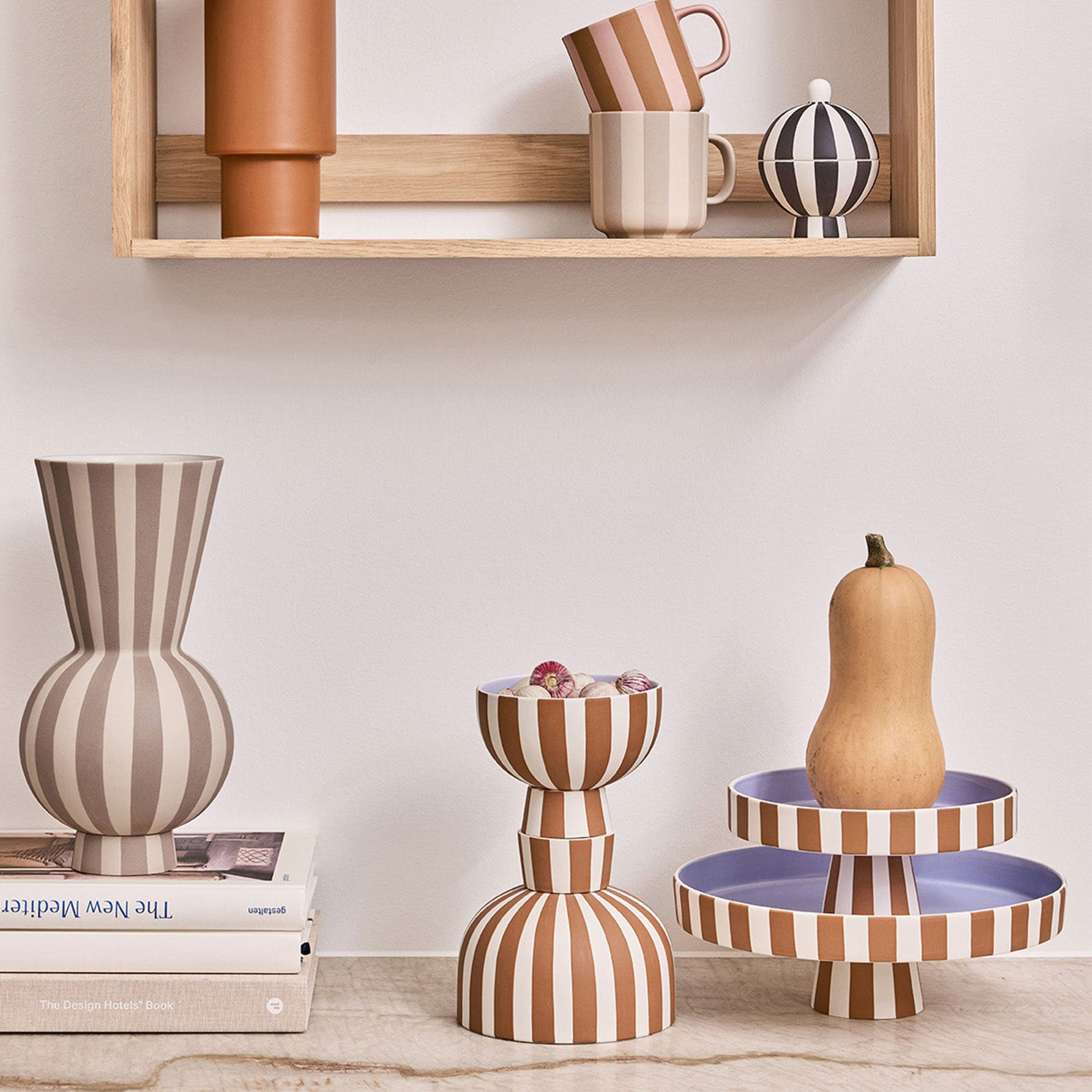 Toppu tarjoiluvati 27 cm, caramel/lavender