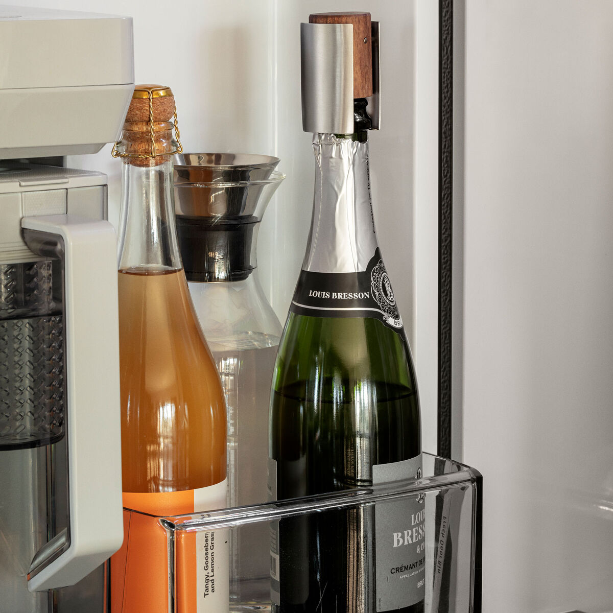 Liquid Lounge champagneprop