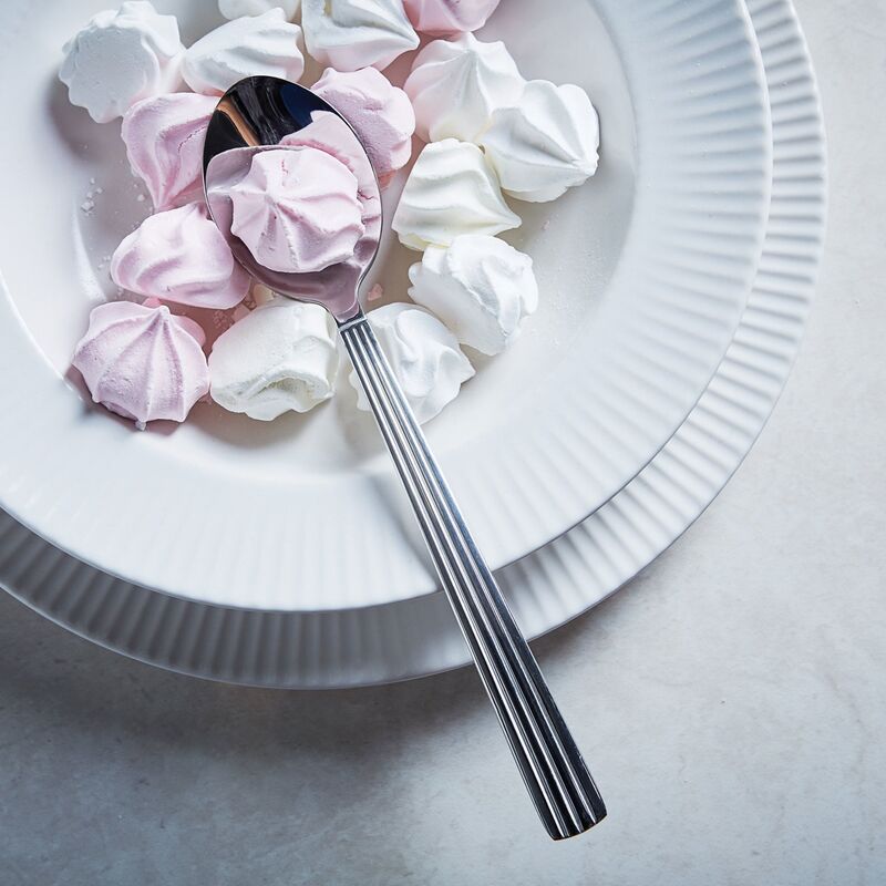 Groovy lautassarja 16 osaa valkoinen