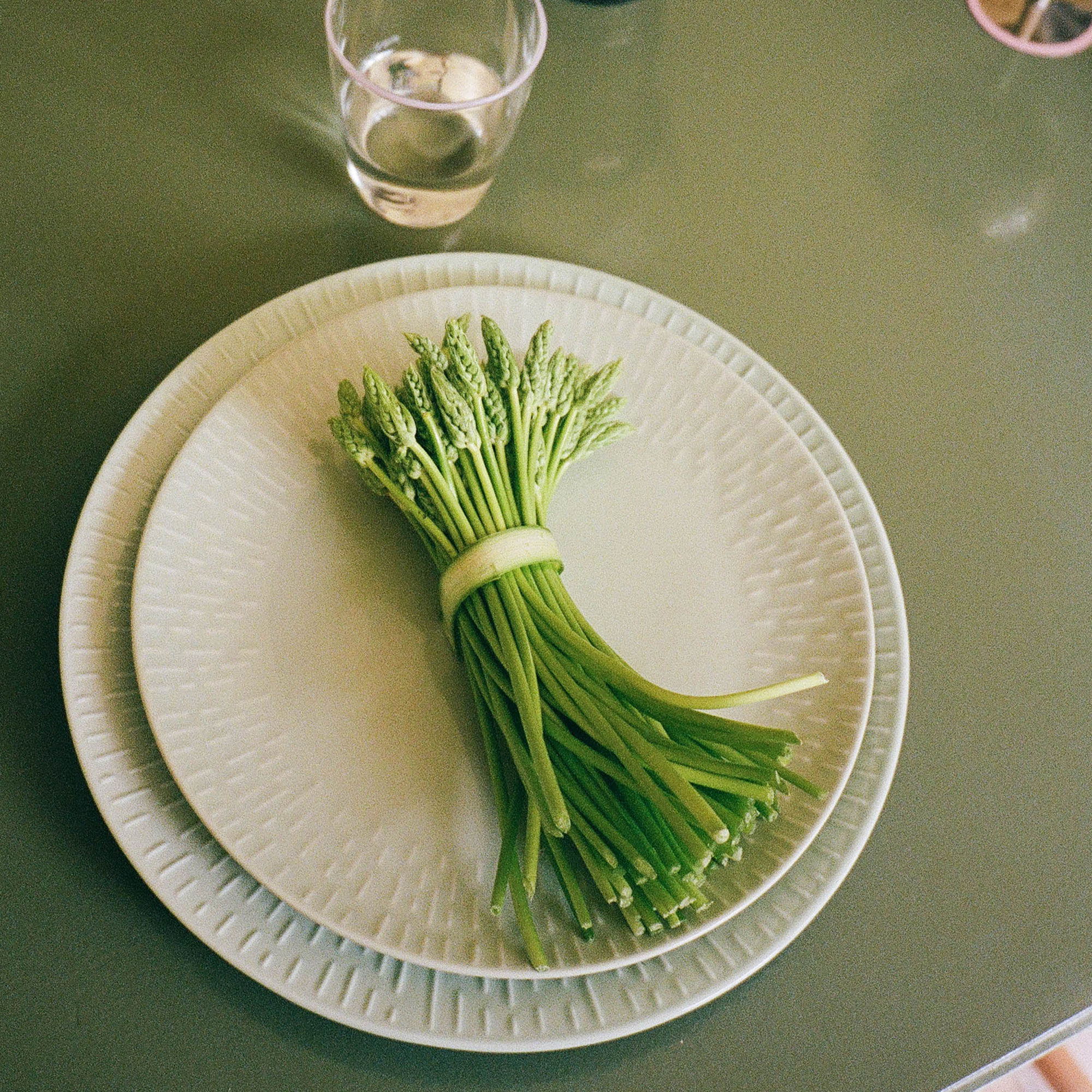 Confetti tallerken 24 cm, vanilla