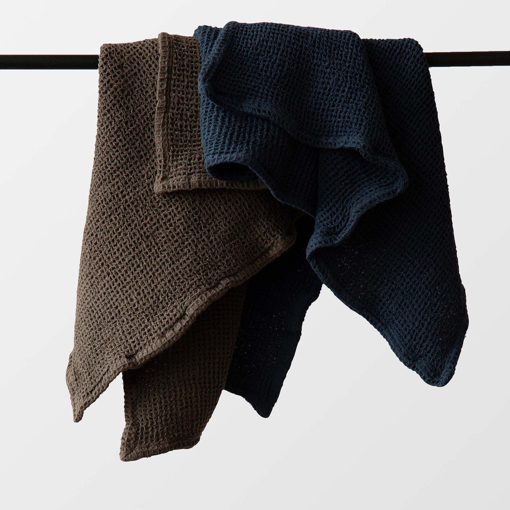 Alternativ bild 1 för Tell Me More Nella handduk 70x50 cm, taupe