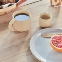 Yuka frokosttallerken, offwhite, pakke med 2