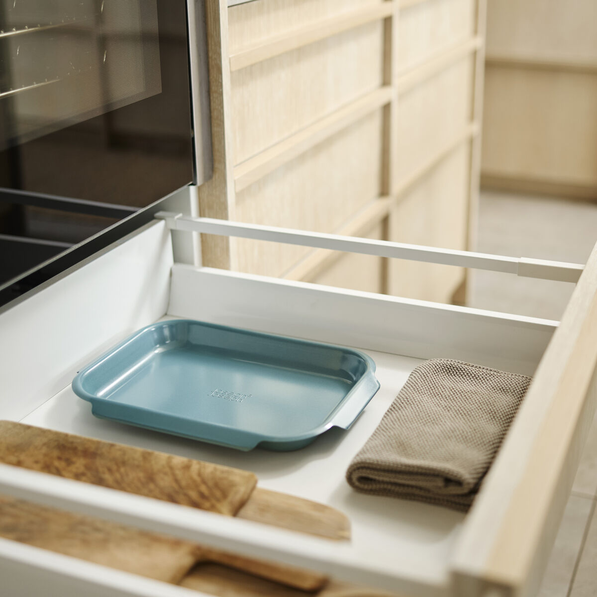 Joseph Joseph Nest Bake uunipelti small, sininen