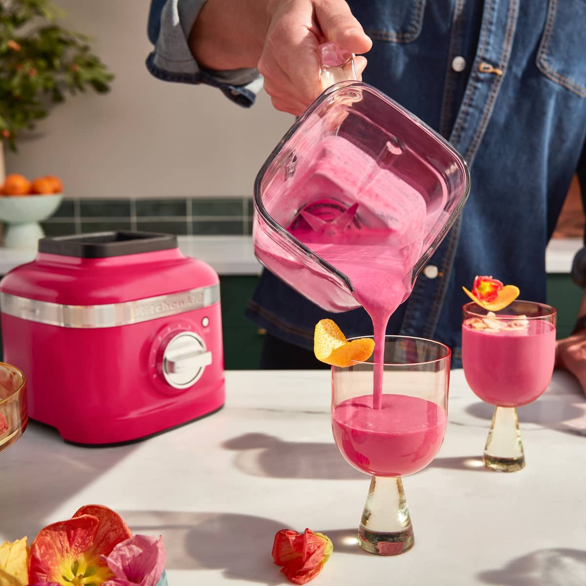 Artisan K400 blender, hibiscus