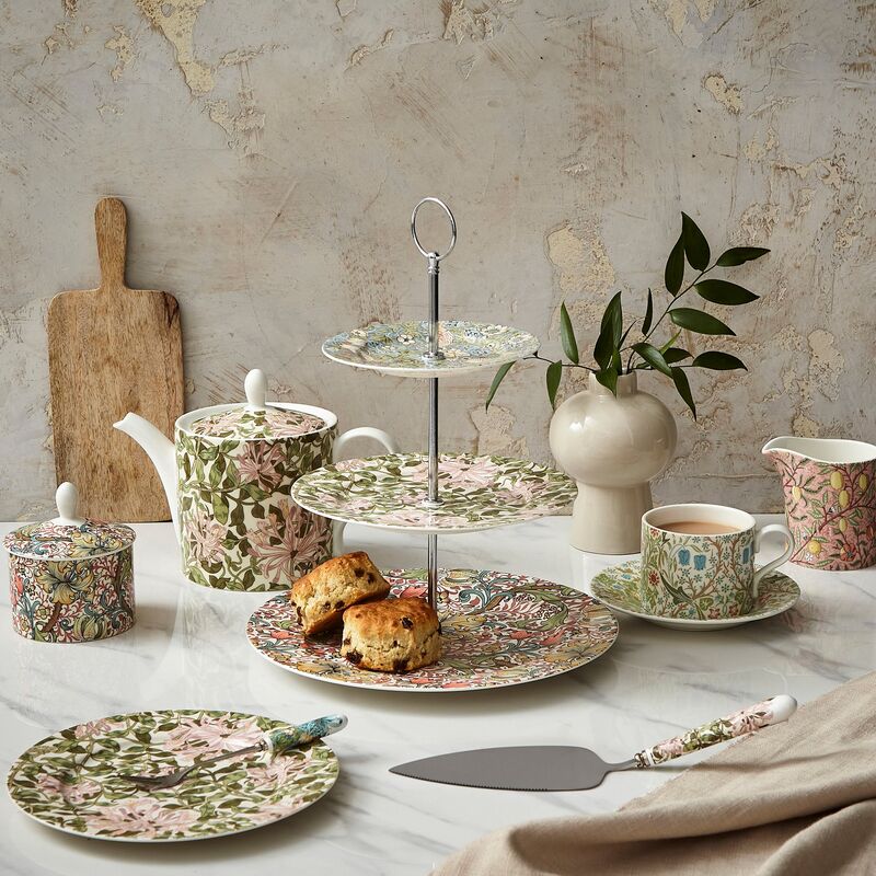 Kakkuvati, strawberry thief/honeysuckle/golden lily