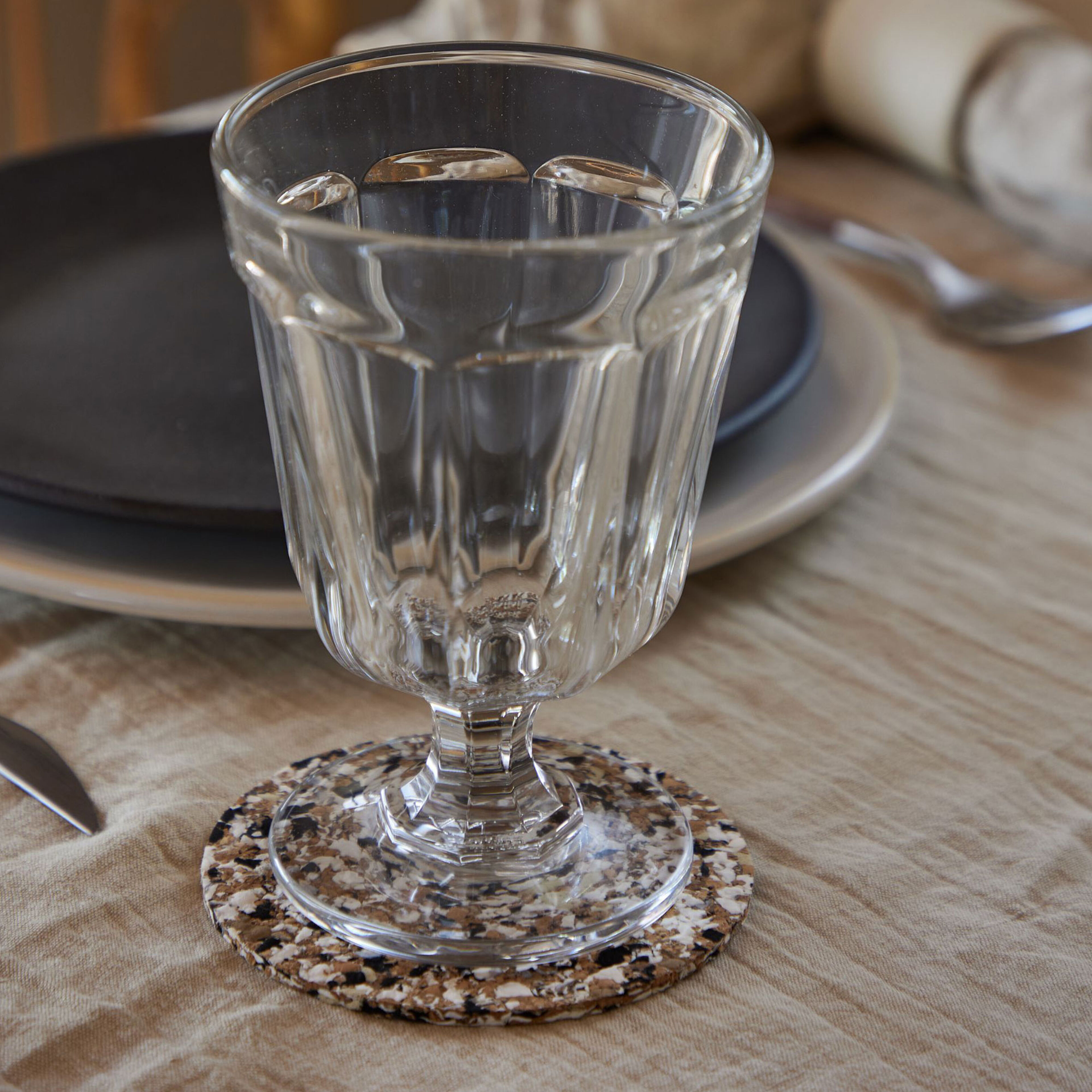 Lasinalustat 4 kappaletta, korkki