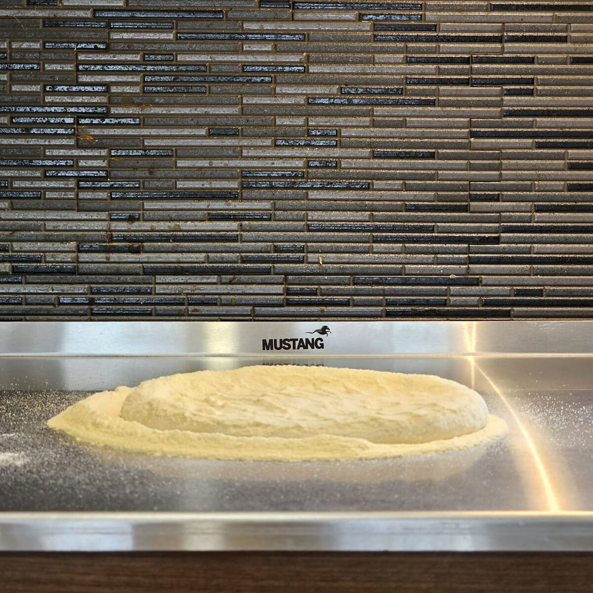 Pizzabræt 60 x 55 cm