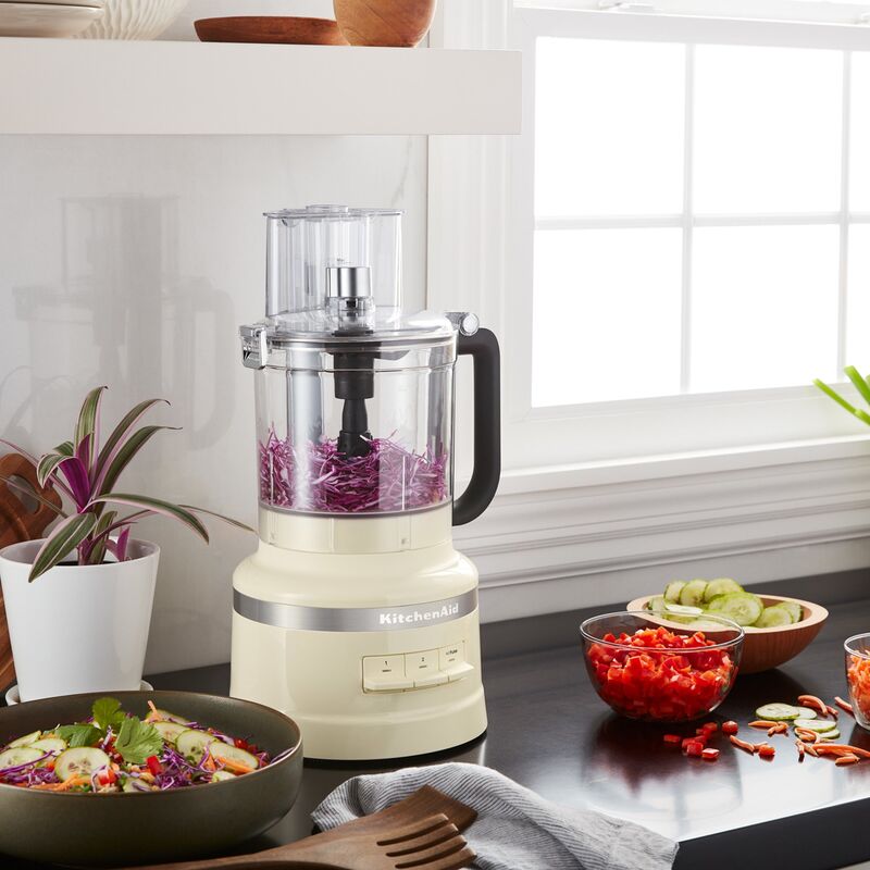 5KFP1319EAC Matberedare 3,1 L, creme