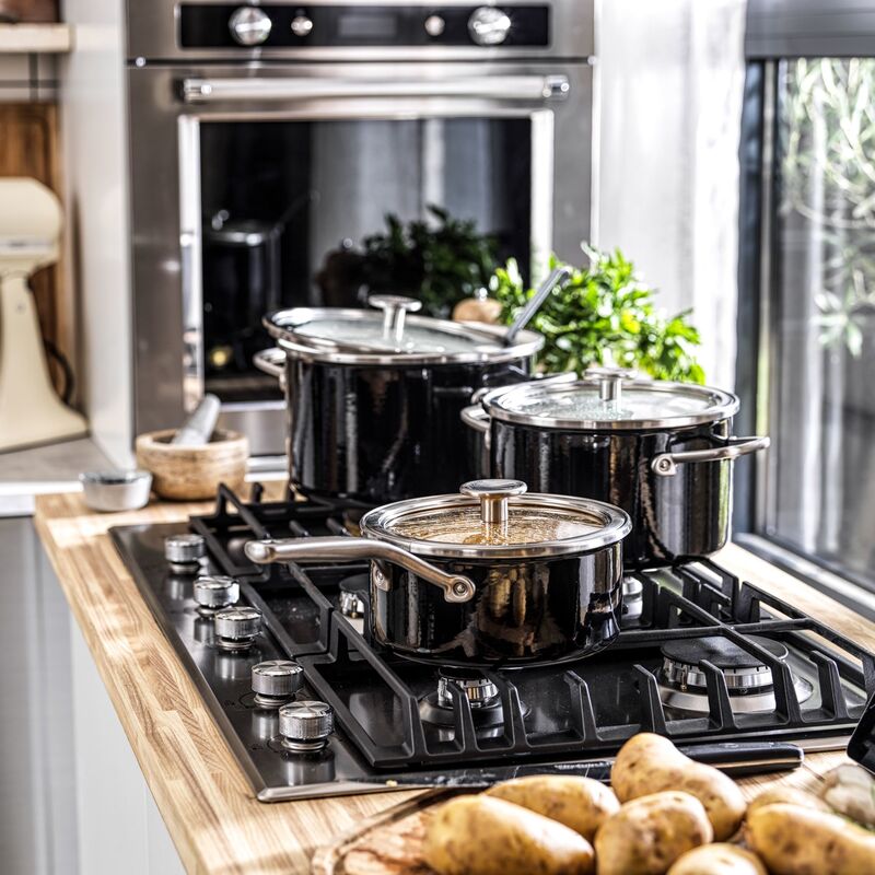 Cookware Collection -kattila, kannellinen, 20 cm, musta