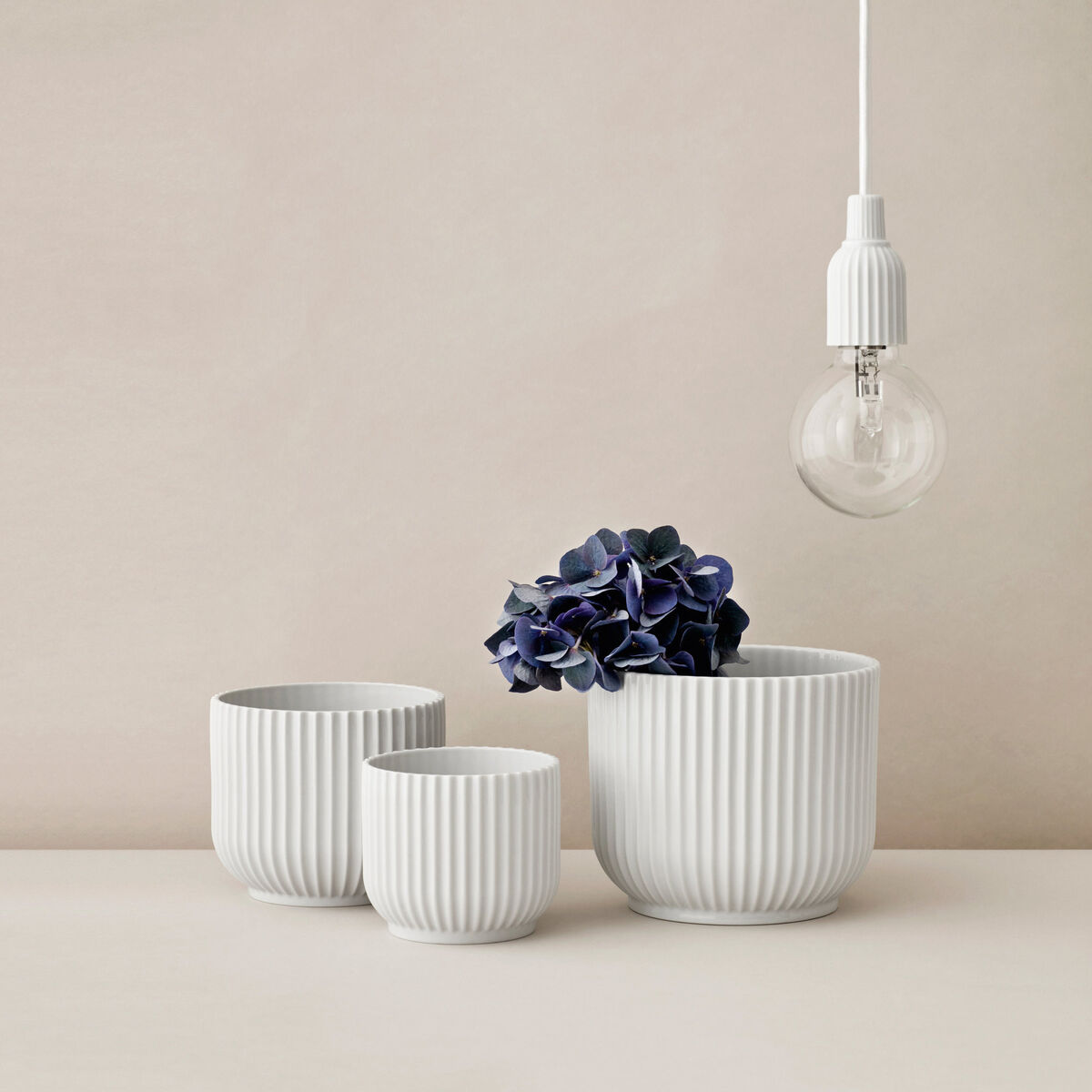 Flowerpot, medium (H 13 x Ø 14,5 cm.)