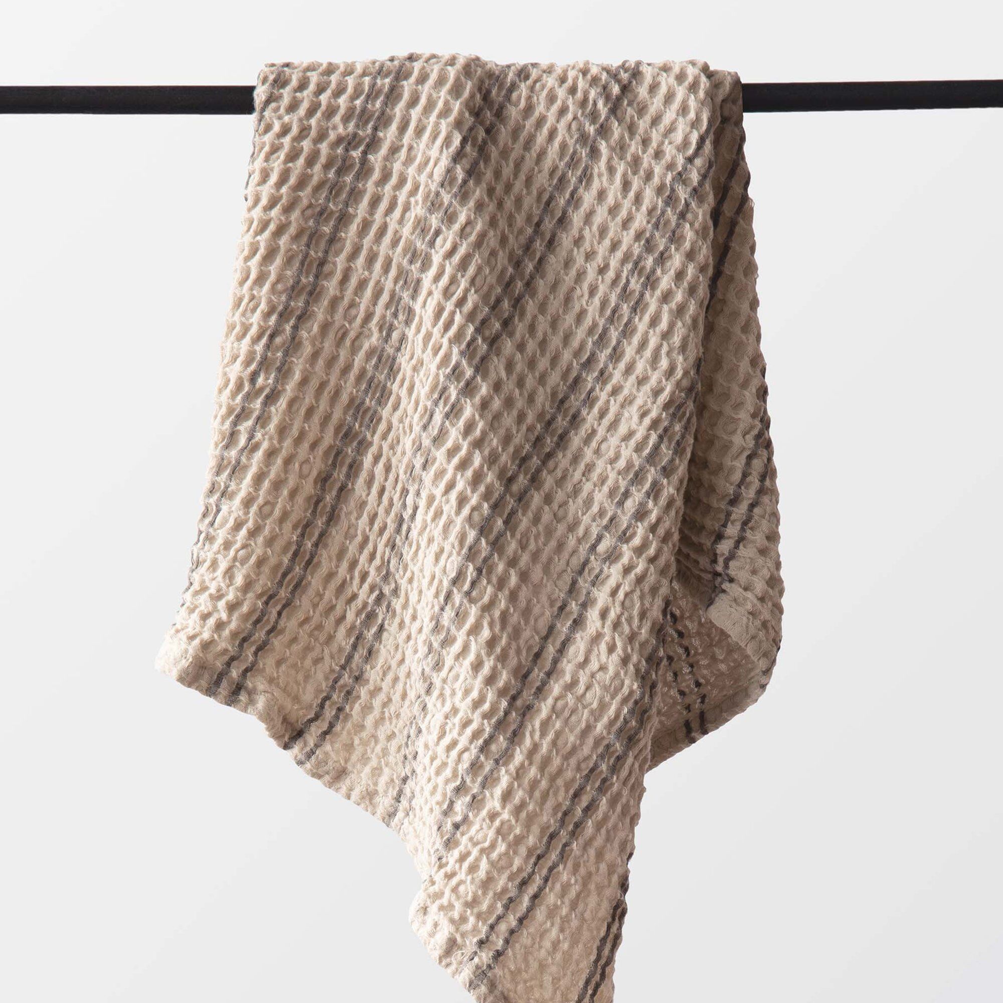 Alternativ bild 1 för Tell Me More Nella handduk 70x50 cm, taupe stripe