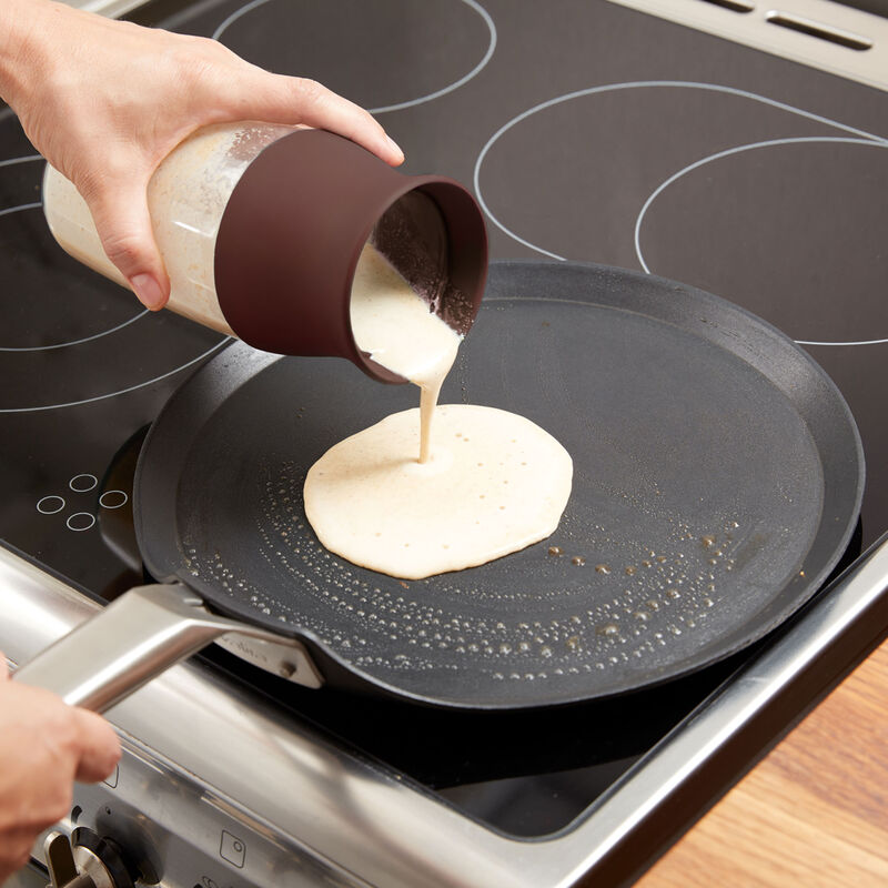 Shaker pannukakkusekoitin, ruskea