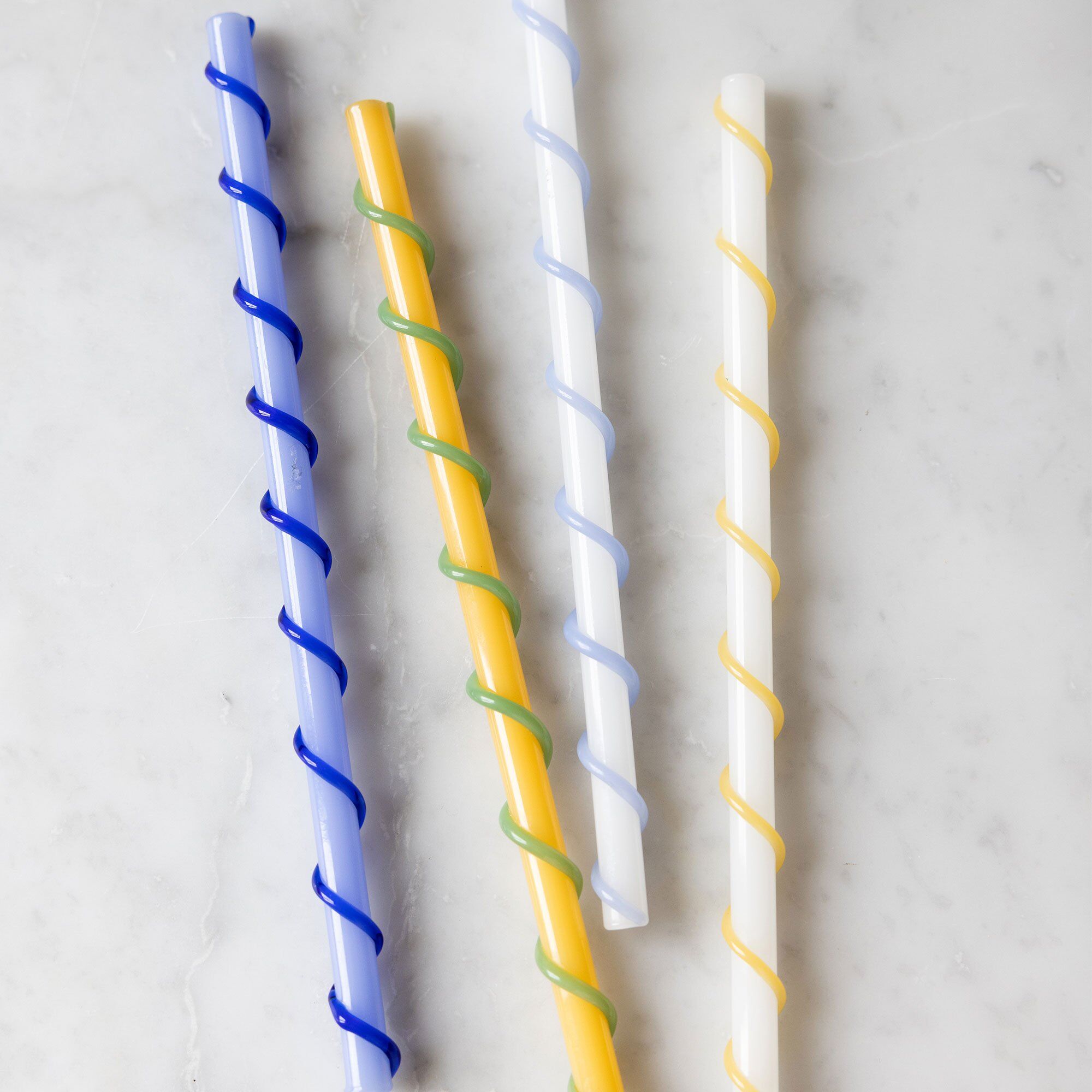 Alternativ bild 1 för ByOn - Straw celebrate sugrör långa 4-pack blå/vit/gul