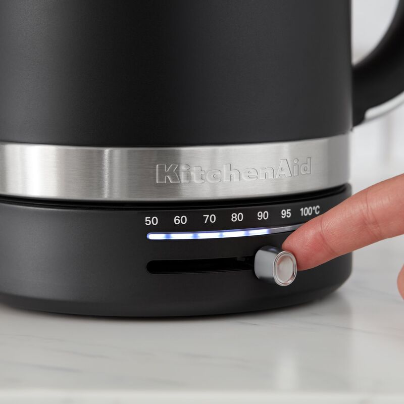 5KEK1701EBM Vattenkokare 1,7 liter, black matte