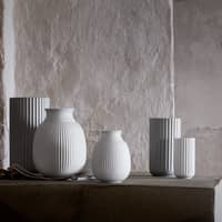Porcelæn Curve Vase 12,5 cm. hvit håndlaget porselen