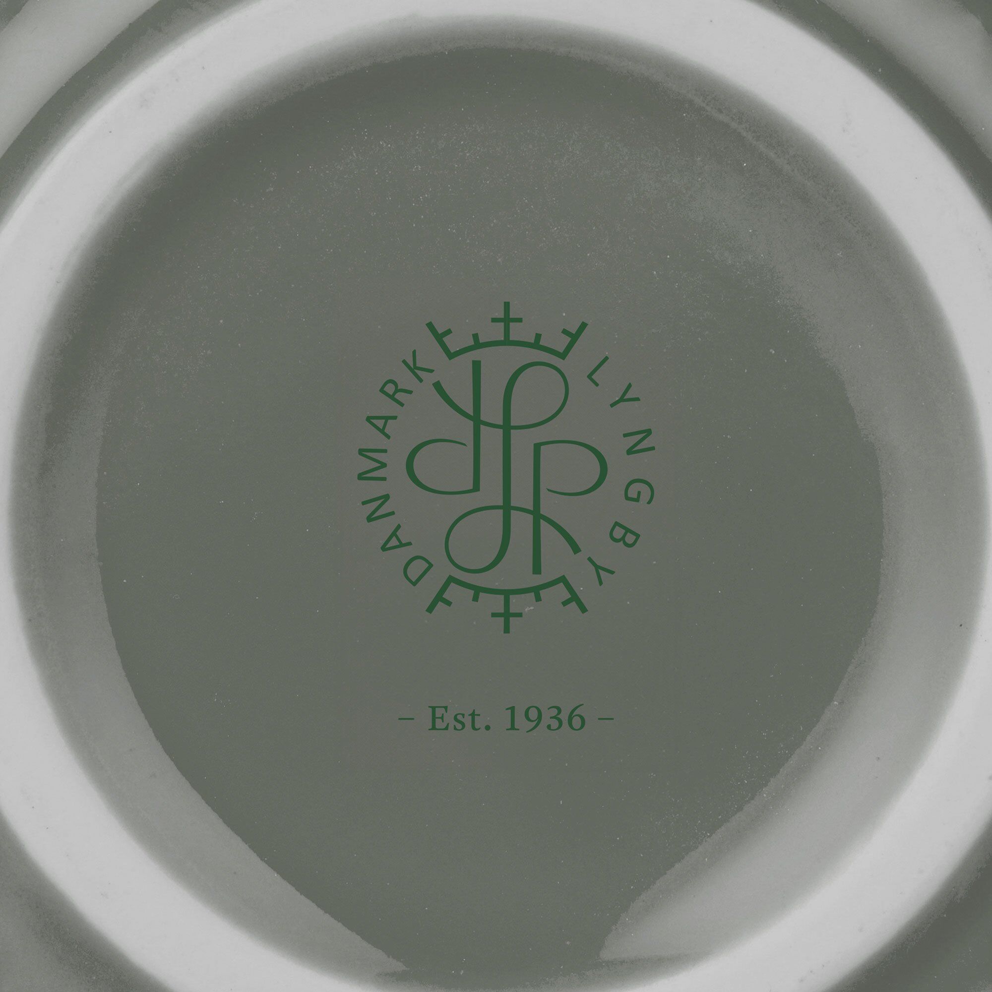 Alternativ bild 1 för Lyngby Porcelæn Rhombe Earth mugg, moss