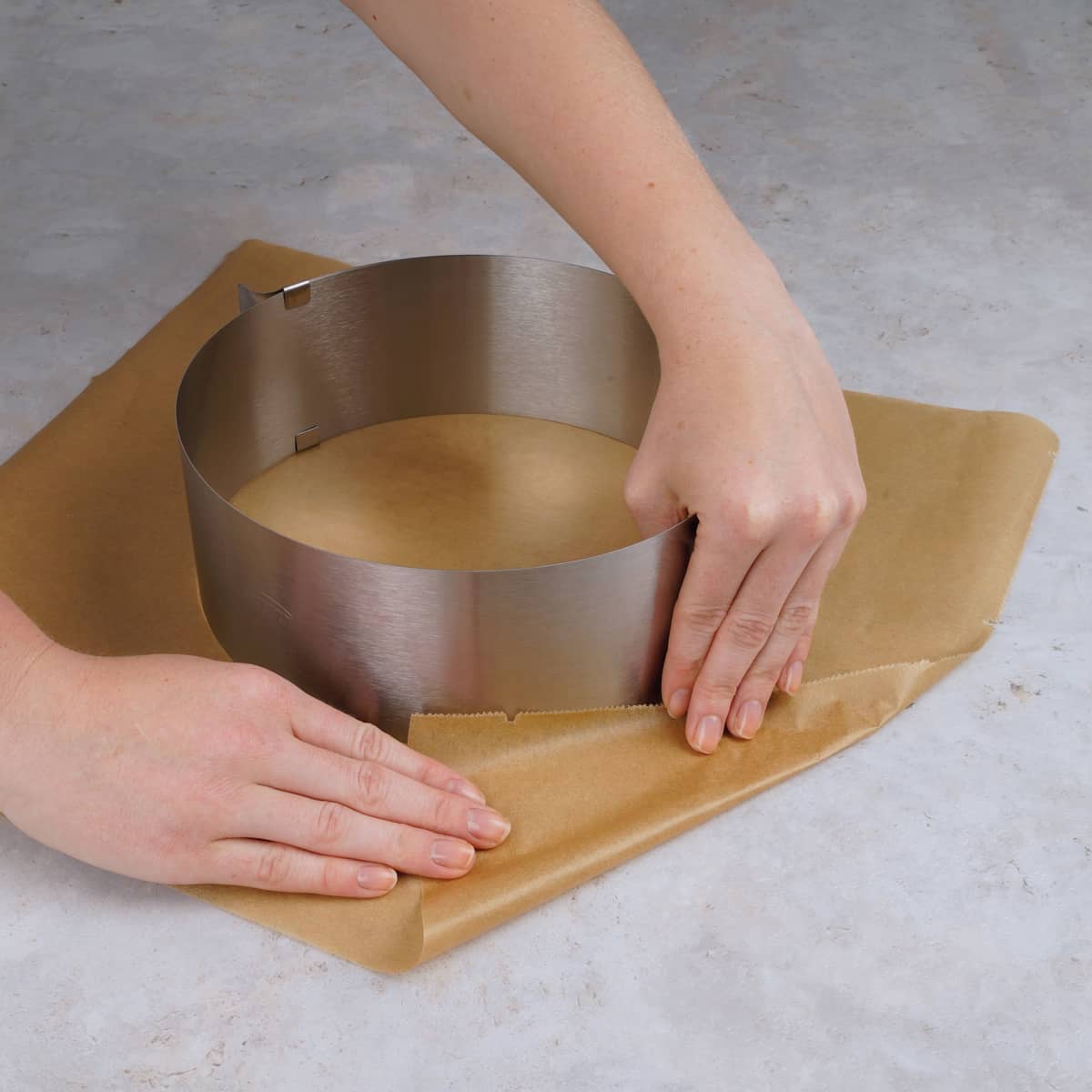 Tårtring 16-30 cm, rostfritt stål