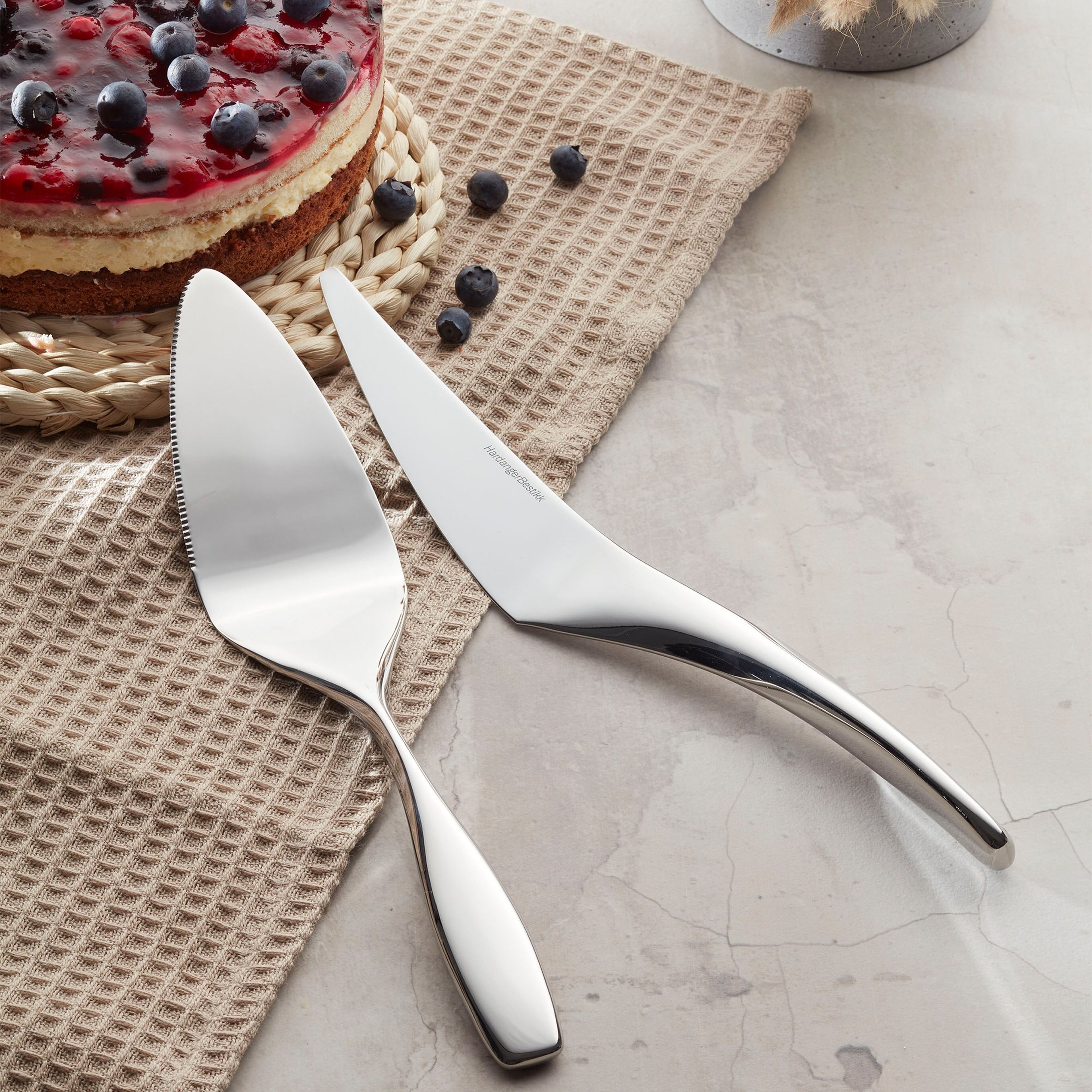 hardanger-bestikk-kagesaet-2-dele-755019-15174-2