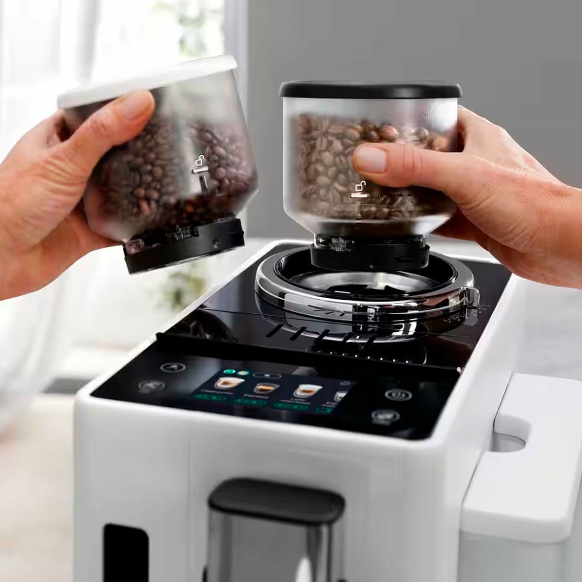 Delonghi Rivelia EXAM440.55.W Helautomatisk kaffemaskin, vit