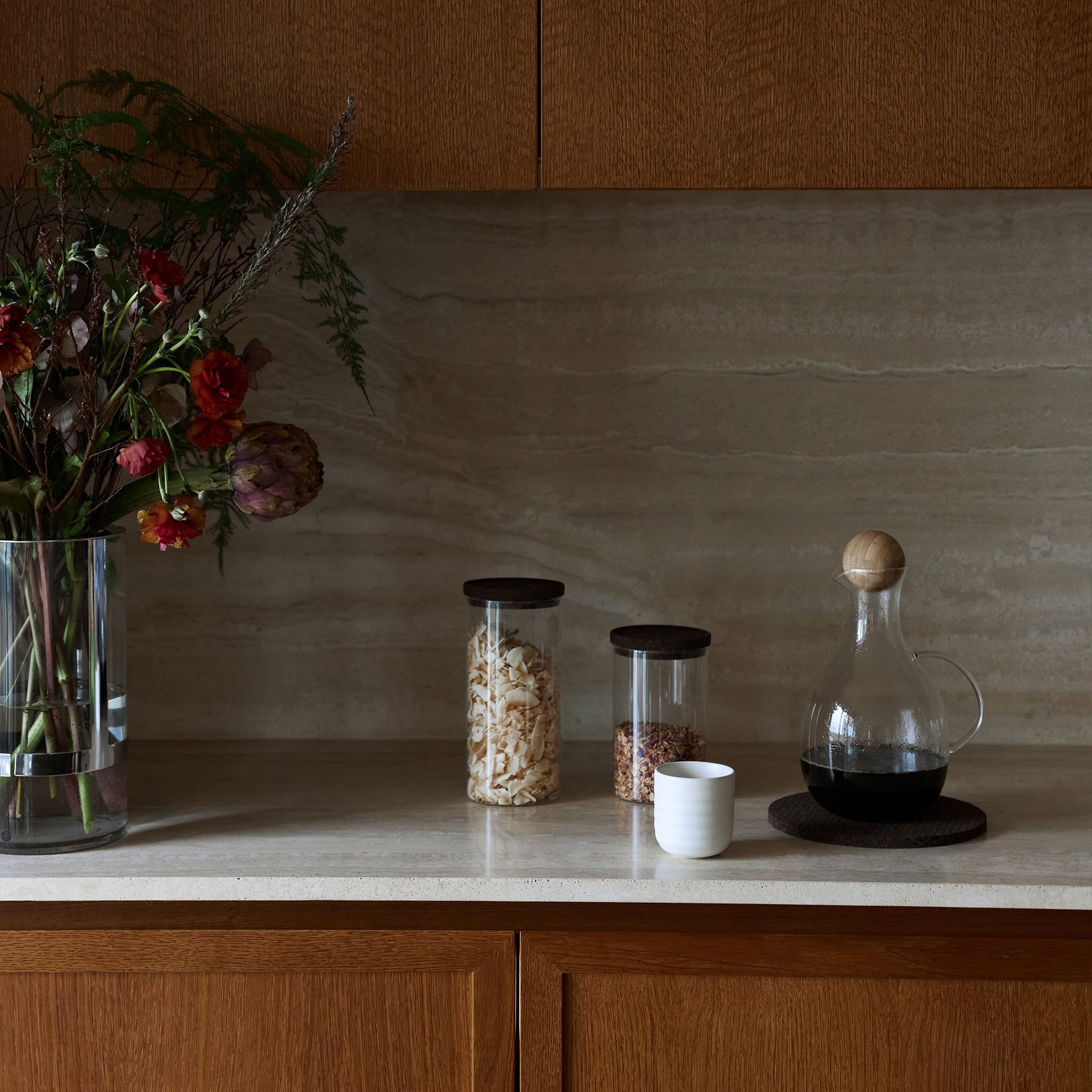 sagaform-nature-gloeggkande-med-varmestativ-5018364-60611-3