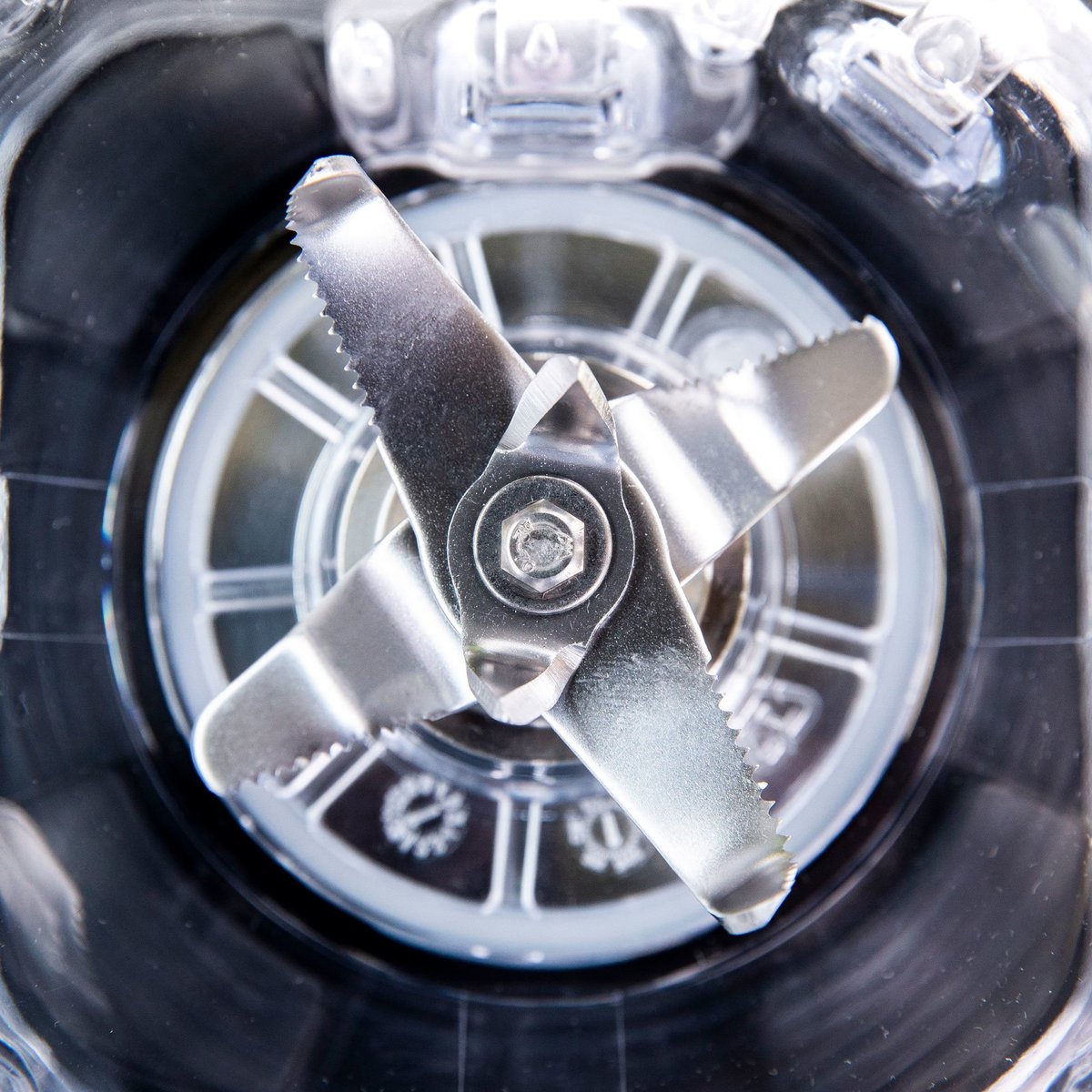 X 4.0 Turbo -tehosekoitin, valkoinen
