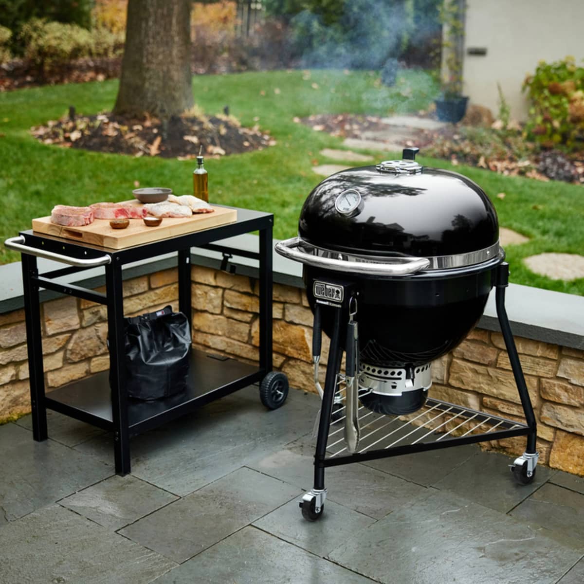 Summit Kamado E6 -hiiligrilli