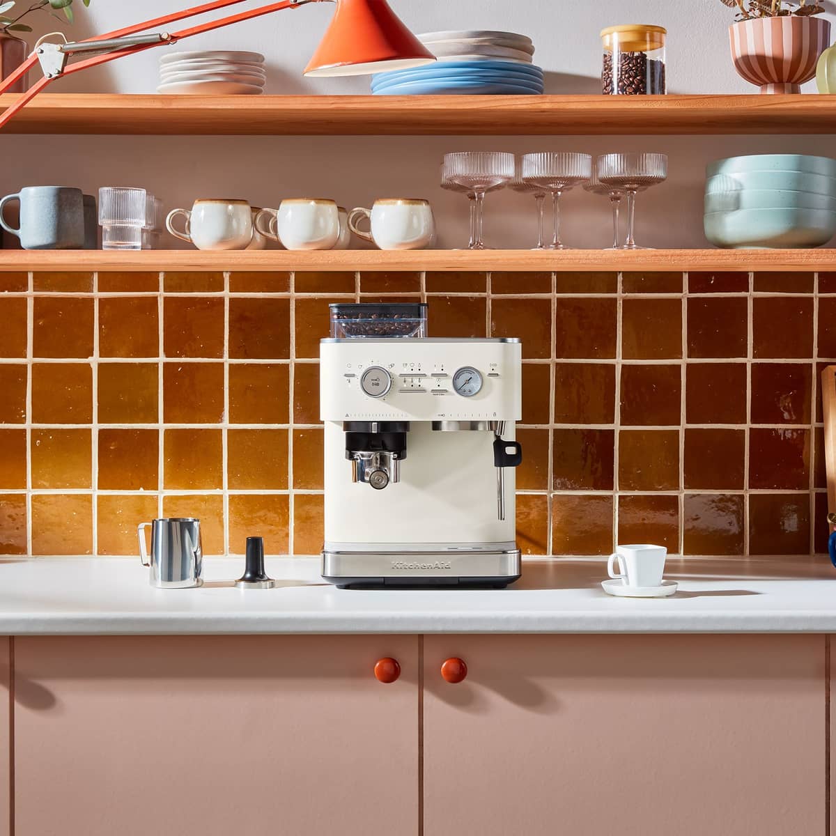 Espressokone kahvimyllyllä, porcelain white