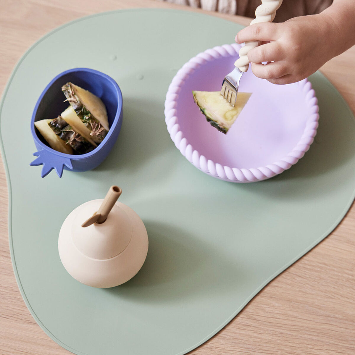 OYOY Mini Pear lasten muki, vanilla