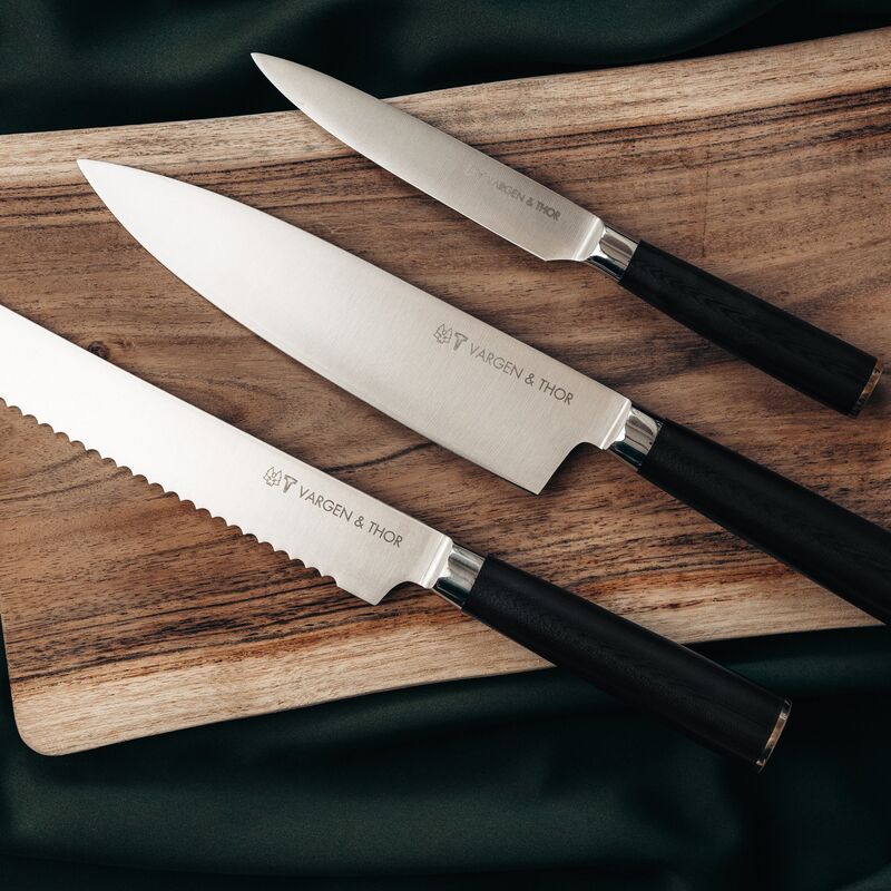 Knivset med Roy X, Roy Mini och Elmer