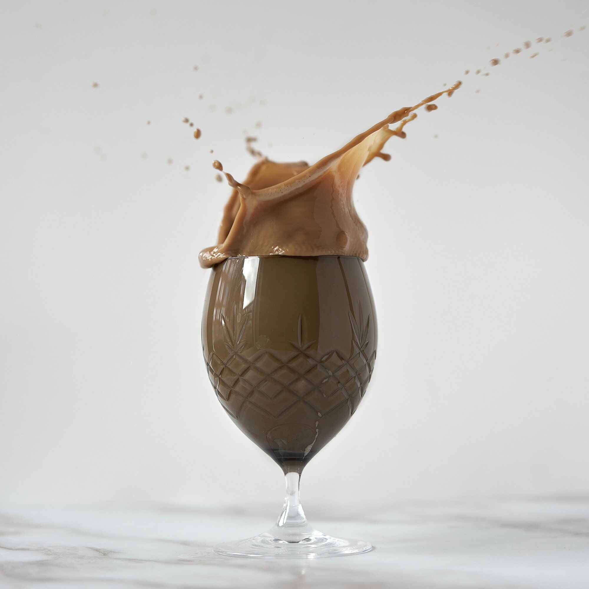 Alternativ bild 1 för Frederik Bagger Crispy Eightball Glas Dark 2 st