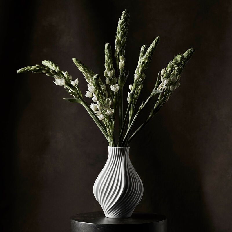 Lyngby Porcelæn Twist maljakko 18 cm, valkoinen