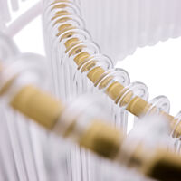 Globen Lighting Hook pendellampe 60 cm, klar/messing