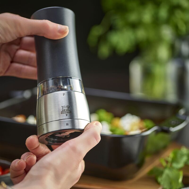 Daman sähköinen pippurimylly, musta