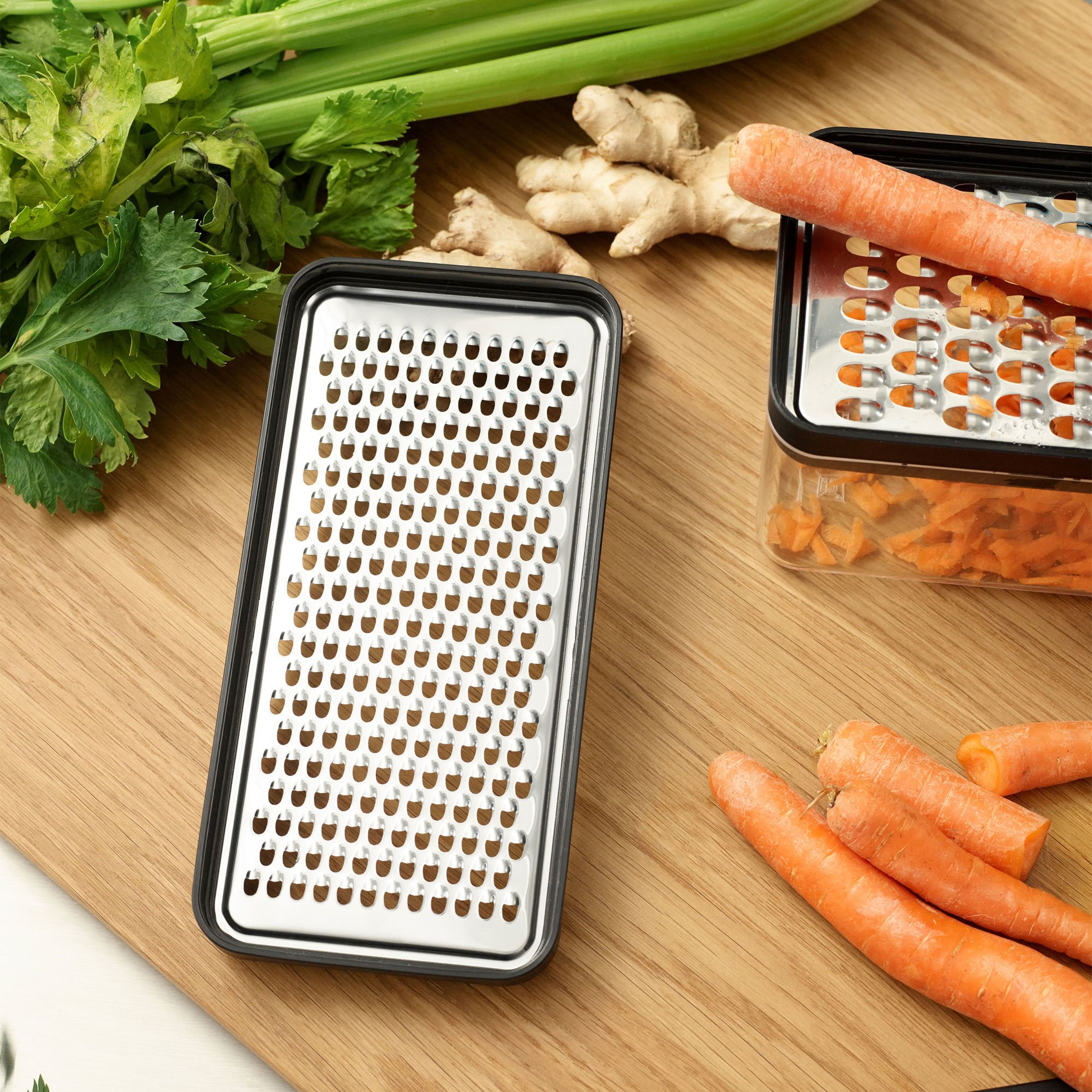 rig-tig-grate-it-rivejern-med-beholder-1-4-liter-sort-z00278-56703-4