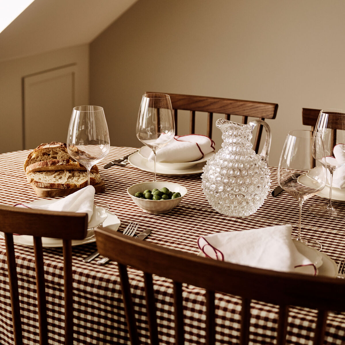 Gia servett 2-pack, vit/vinröd