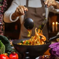 Wok-set i kolstål 