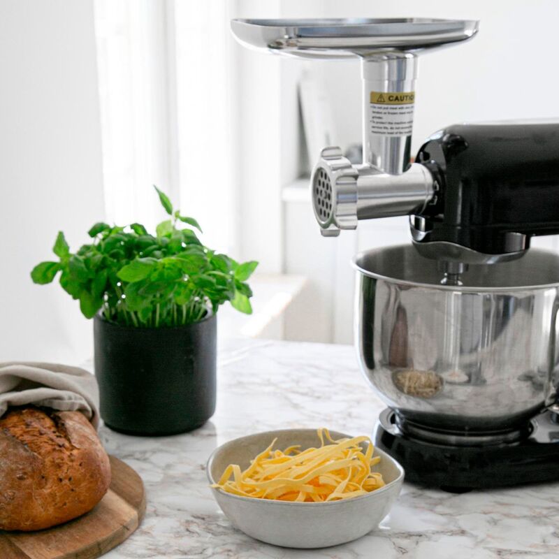 Kjøttkvern med pastatilbehør, 6 liter eller 1,2 kg