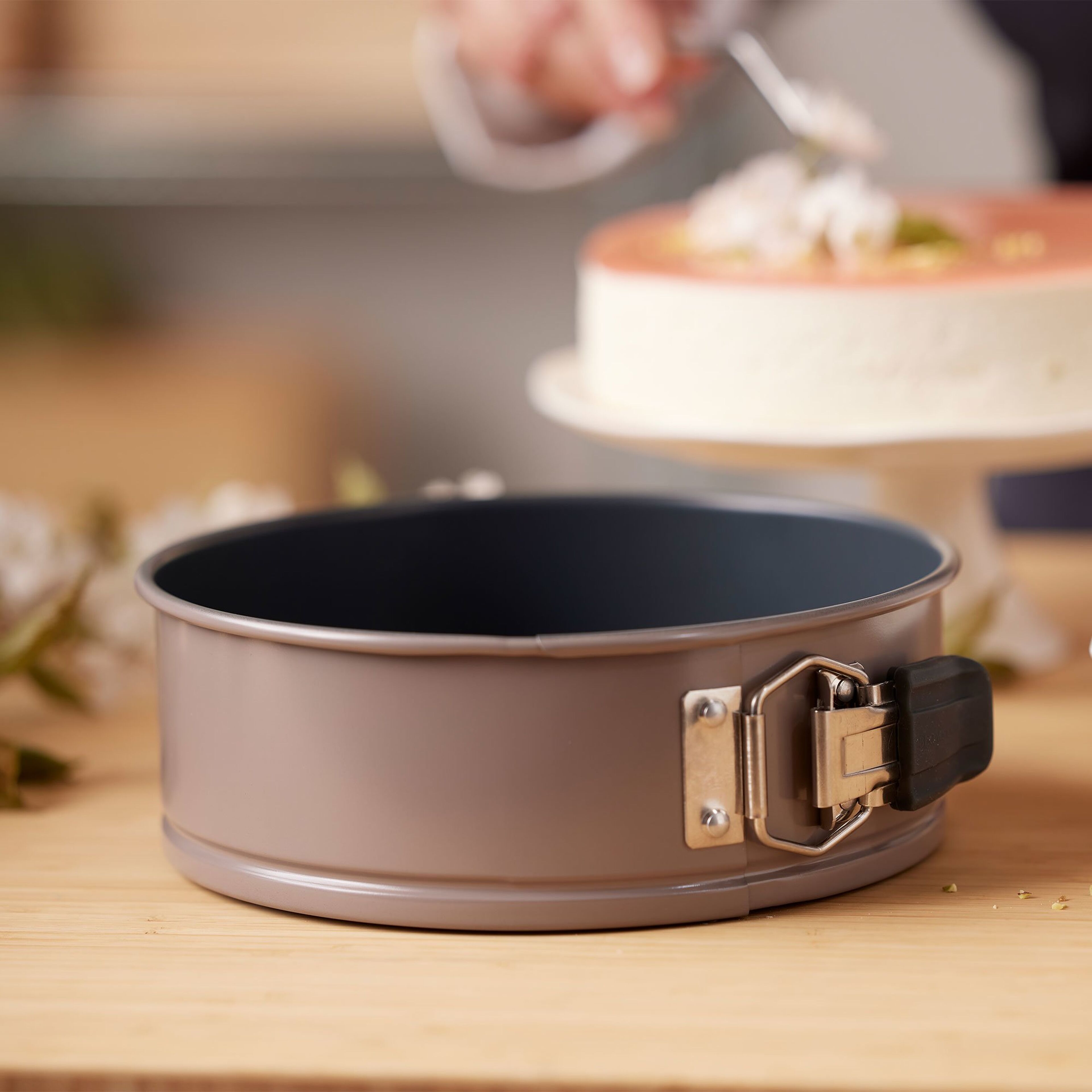 blomsterbergs-springform-oe24-beige-30902-63847-3