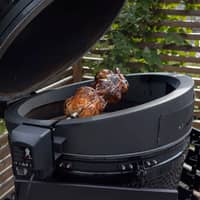 Maxi kullgrill, svart + grillmesterens rotisserie og pizzaovn