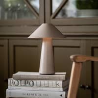 Cannes IP44 kannettava pöytävalaisin, beige