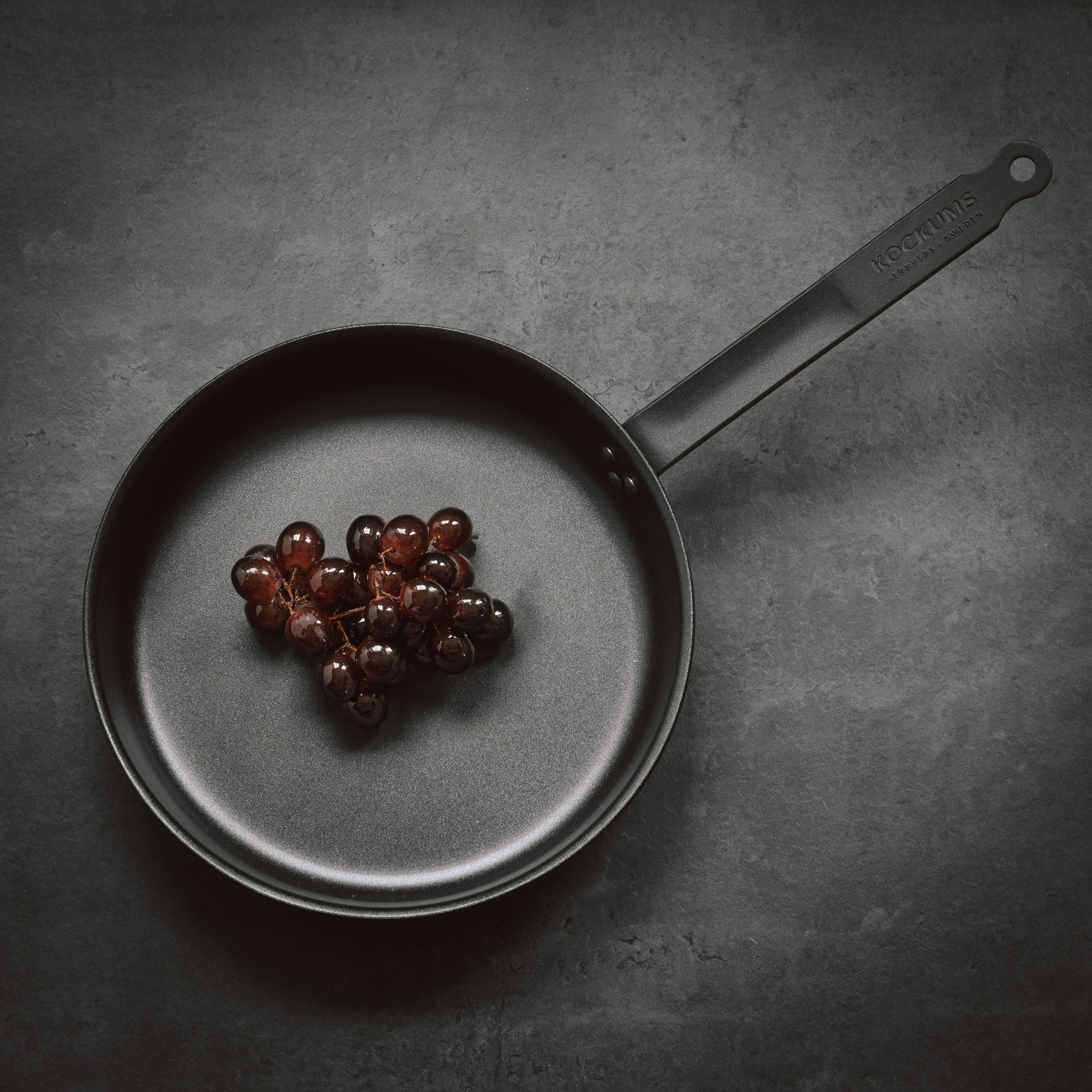 Stekpanna kolstål, 28 cm