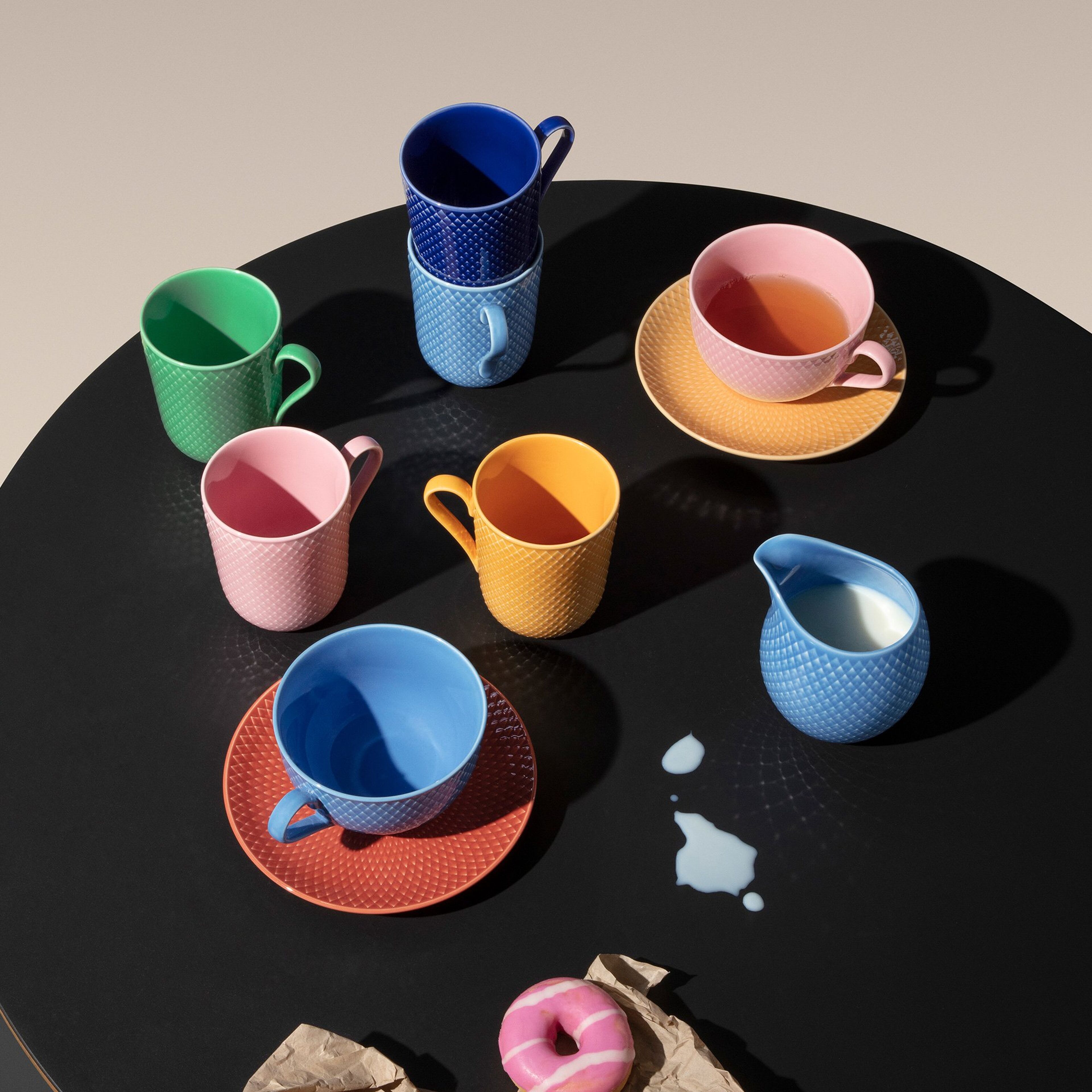 lyngby-porcelaen-rhombe-color-maelkekande-blaa-201346-49846-4