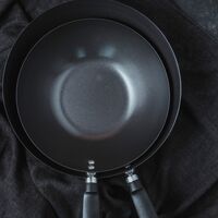Wokpanne 30 cm, svart