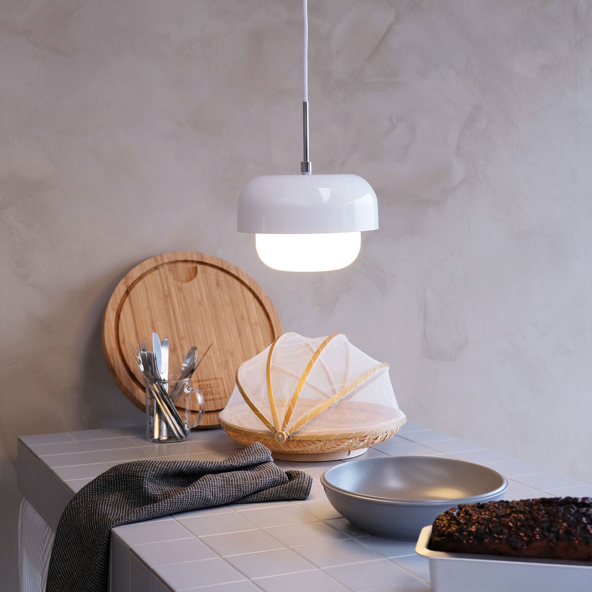 Dyberg Larsen Haipot pendellampa D23, yin vit