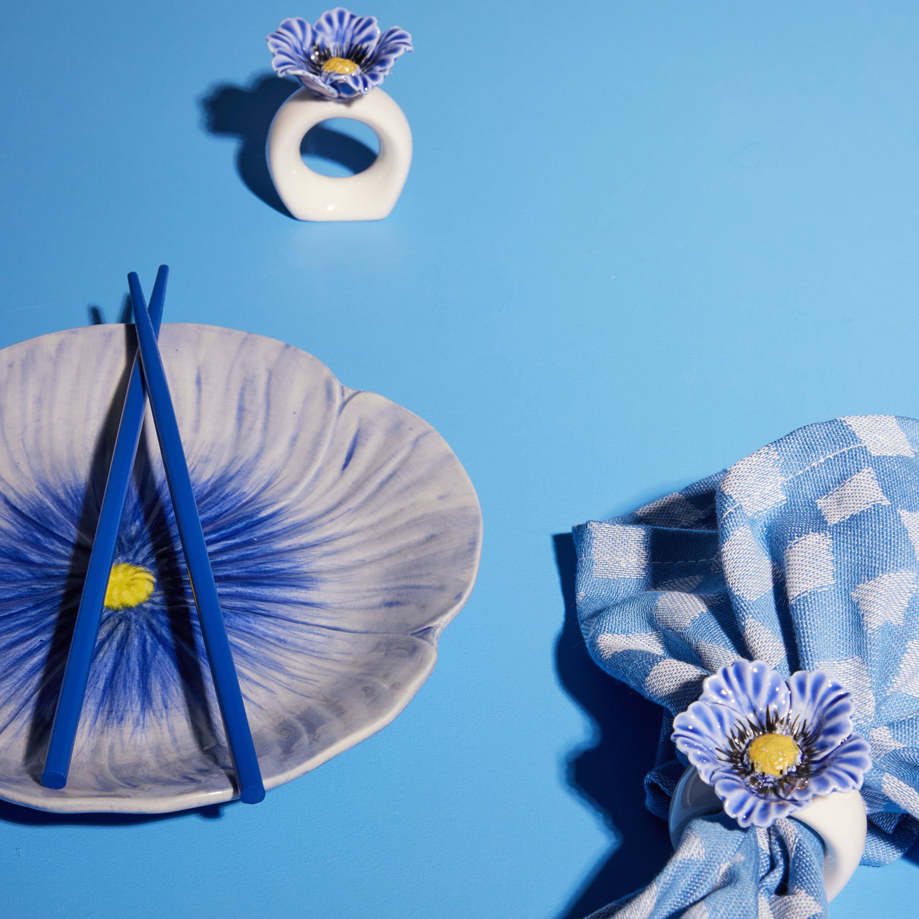 byon-poppy-asiet-21-cm-blaa-5283908113-63000-3